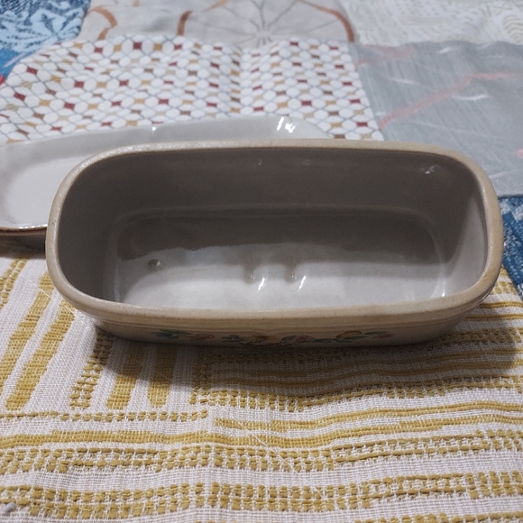 Stoneware butter dish - Picture 3 of 5